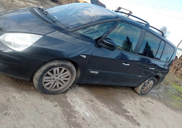 Renault Espace cena 9900 przebieg: 293000, rok produkcji 2012 z Rzeszów małe 232